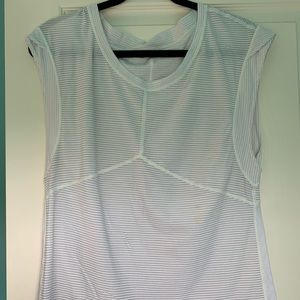Lululemon Tank Top. Size 6.